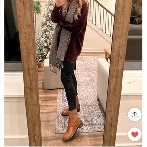 Universal Thread Boots